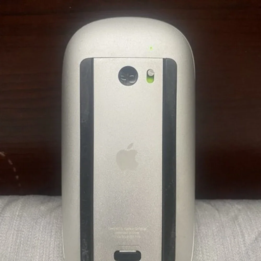 Apple Magic Mouse A1296 3Vdc Wireless Bluetooth‎ White Laser Mouse
